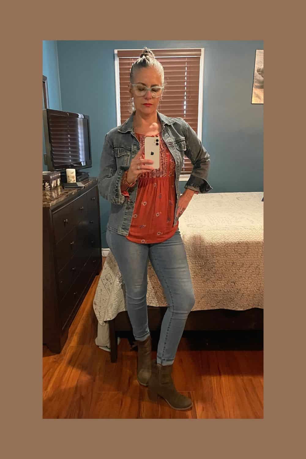 jean jacket outfit ideas for women